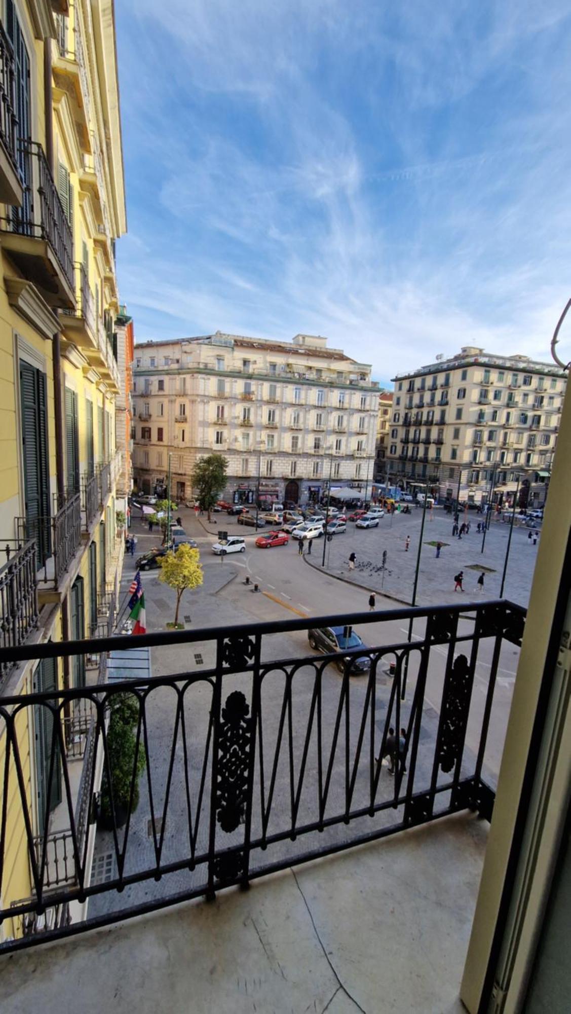 B&B City Center Napoli Bagian luar foto
